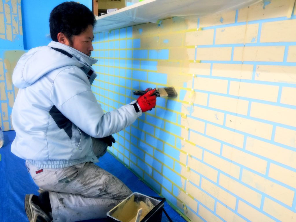 室内の壁をレンガ調にすることにしました 満足度96 8 熊本の外壁 屋根塗装ハレイエ 10年保証付き